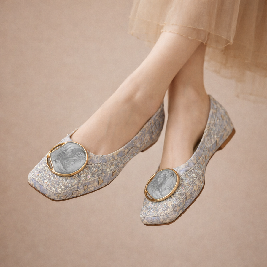 Frida | Ballerine con dettagli in pizzo e medaglione effetto marmo