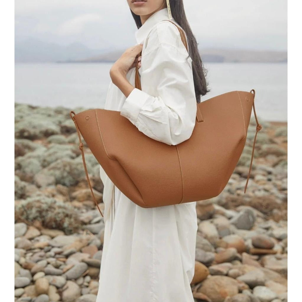 Ambrelle | Leather Tote Bag