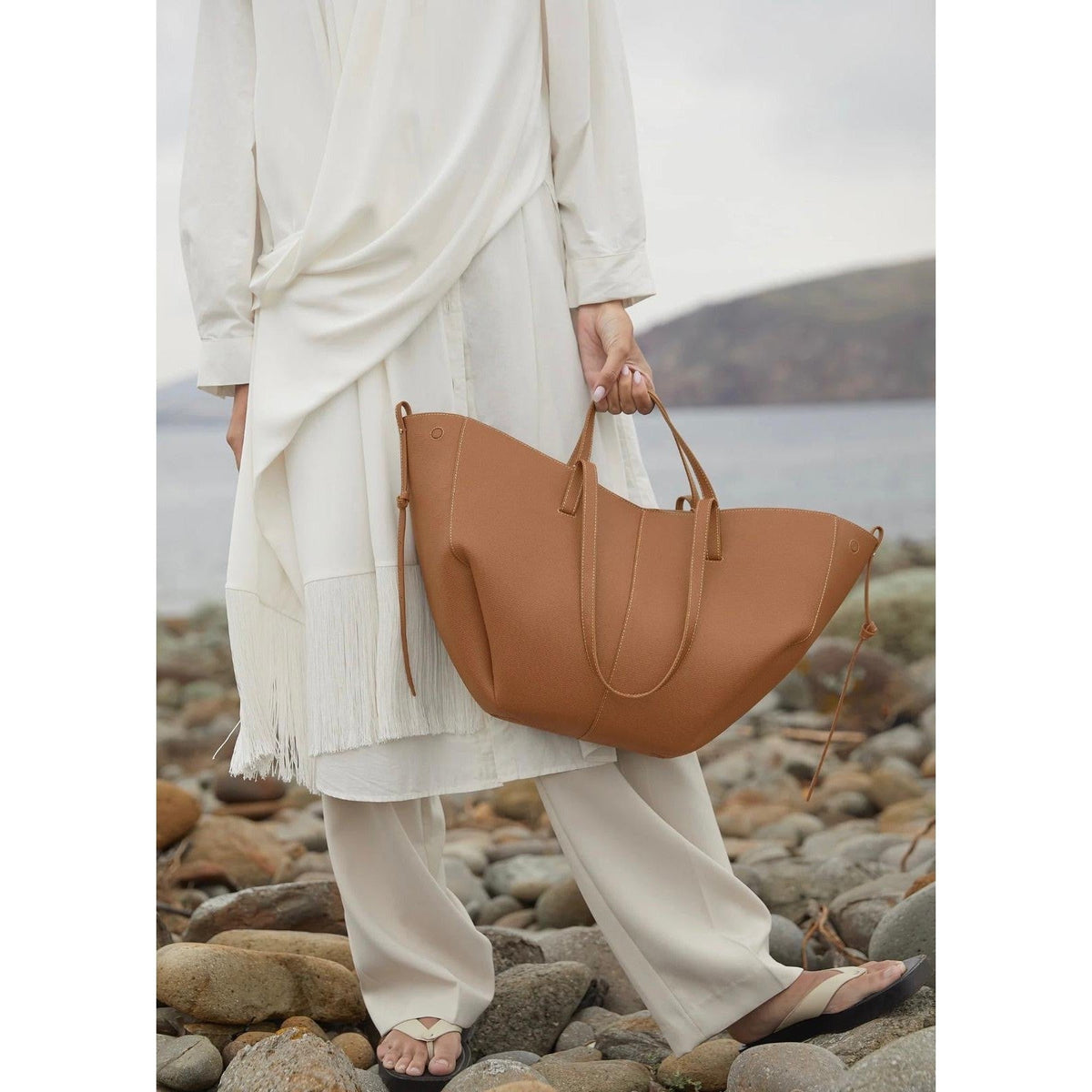 Ambrelle | Leather Tote Bag