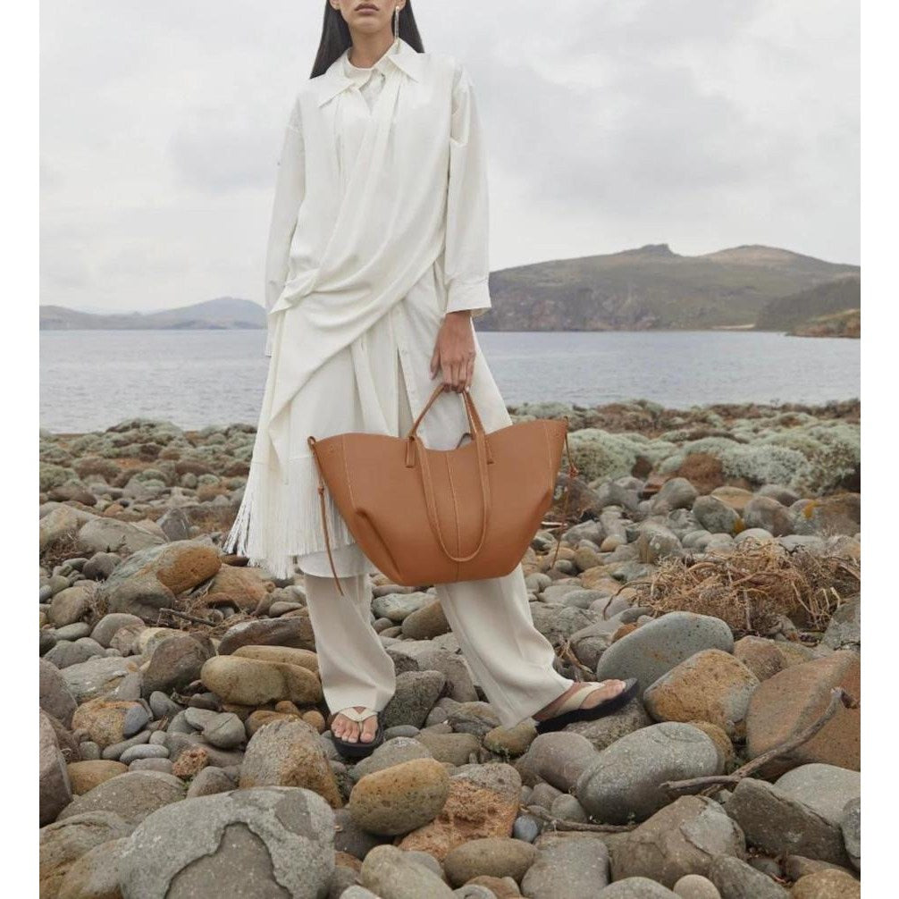 Ambrelle | Leather Tote Bag