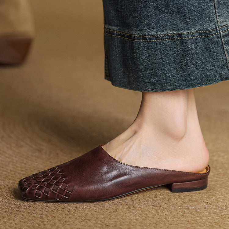 Birgitte | Mules in vera pelle con punta sfilata