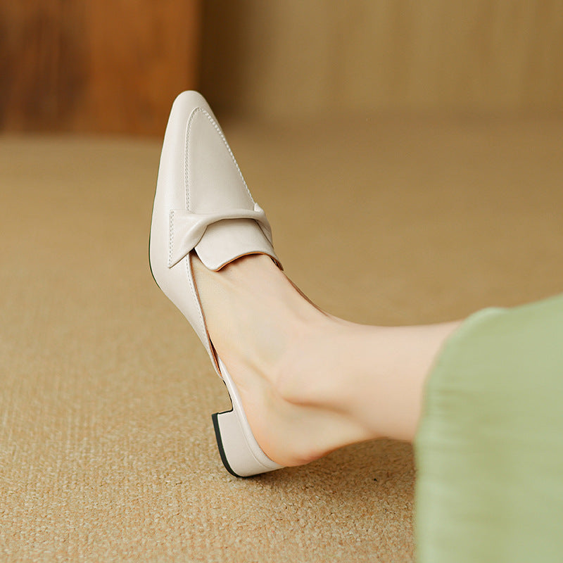Johanna | Pointed-Toe Leather Mules with a Classic Design