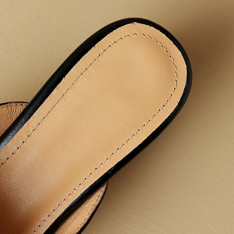 Johanna | Pointed-Toe Leather Mules with a Classic Design