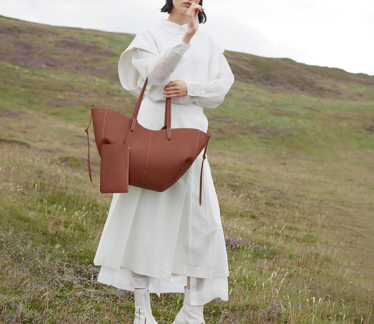 Ambrelle | Leather Tote Bag